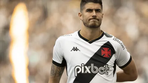 RJ - RIO DE JANEIRO - 02/07/2023 - BRASILEIRO A 2023, BOTAFOGO X VASCO - Pedro Raul jogador do Vasco durante partida contra o Botafogo no estadio Engenhao pelo campeonato Brasileiro A 2023. Foto: Jorge Rodrigues/AGIF