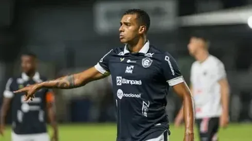 Foto: Samara Miranda/Ascom Remo - Élton, atacante do Remo