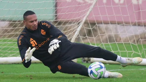 Foto: Ricardo Duarte/Internacional/Divulgação – John: goleiro vive bom momento no Colorado
