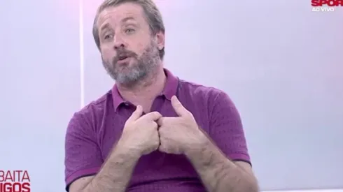 Vitor Guedes, jornalista do UOL Esporte, comenta sobre boa fase do Corinthians.<br />
Foto: Reprodução/UOL
