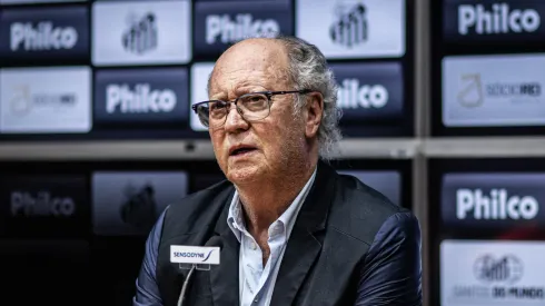 A torcida pediu e Falcão atendeu: Santos decide contratar novo camisa 8 acima da média