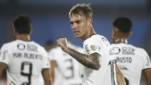 Róger Guedes tem o 2º MAIOR SALÁRIO do Corinthians e números surpreendem<br />
 – Foto: Ernesto Ryan/Getty Images
