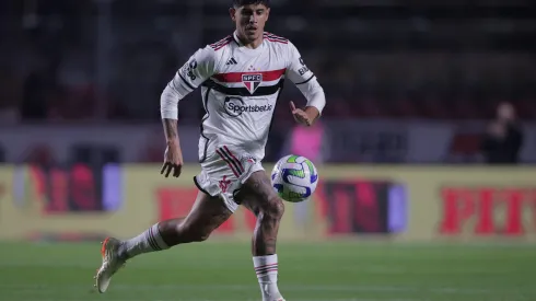 Alan Franco, do São Paulo, em ação - Foto: Ettore Chiereguini/AGIF