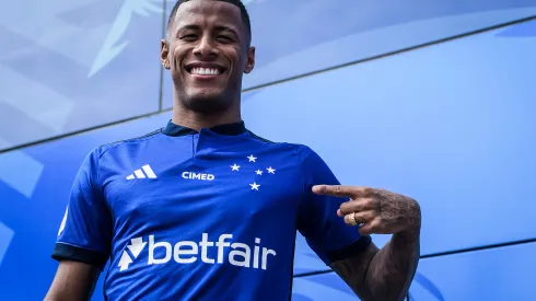 Arthur Gomes revela os responsáveis por fazer o atacante a aceitar jogar no Cruzeiro