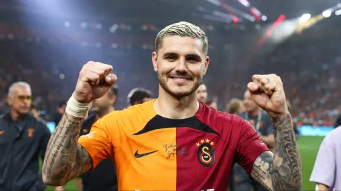 ISTANBUL, TURKEY – JUNE 4: Mauro Icardi of Galatasaray celebrates victory during the Super Lig match between Galatasaray and Fenerbahce at NEF Stadyumu on June 4, 2023 in Istanbul, Turkey. (Photo by Ahmad Mora/Getty Images)
