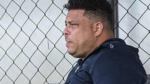 Foto: Gustavo Aleixo/Cruzeiro – Ronaldo 'lavou as mãos' e aceita negociação de Wallisson, desde com os valores desejados pela SAF
