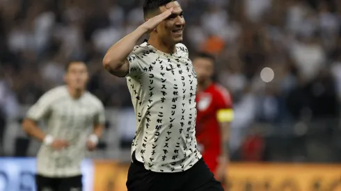 É MOLE? Dívida com empresário de Balbuena deve melar contratação do Corinthians<br />
- Foto: Ricardo Moreira/Getty Images