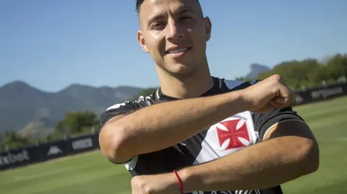 Foto: Daniel Ramalho/Vasco- Sebastián Ferreira foi apresentado
