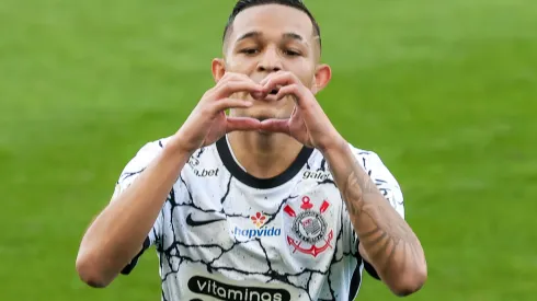 Foto: Marcello Zambrana/AGIF- Adson fala que vem fazendo uma boa temporada