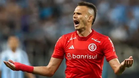 Foto: Pedro H. Tesch/AGIF - Renê: lateral falhou no duelo com o River Plate