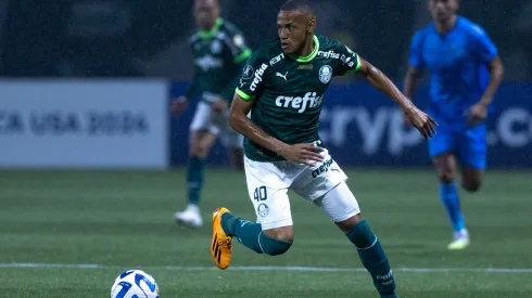 SP – SAO PAULO – 29/06/2023 – LIBERTADORES 2023, PALMEIRAS X BOLIVAR – Jhon John jogador do Palmeiras durante partida contra o Bolivar no estadio Arena Allianz Parque pelo campeonato Libertadores 2023. Foto: Marcello Zambrana/AGIF
