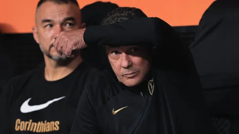 Foto: Ettore Chiereguini/AGIF- Luxemburgo busca substituto de Róger Guedes