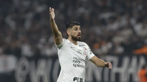 SERÁ? Fiel ‘crava’ motivo para saída de Bruno Méndez do Corinthians e expõe culpado - Foto: Miguel Schincariol/Getty Images)