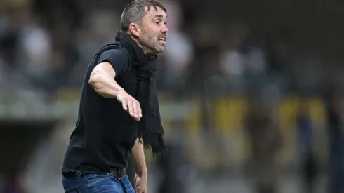 BELO HORIZONTE, BRAZIL – MAY 23: Eduardo Coudet head coach of Atletico Mineiro reacts during a Group G match between Atletico Mineiro and Athletico Paranaense as part of Copa CONMEBOL Libertadores 2023 at Mineirao Stadium on May 23, 2023 in Belo Horizonte, Brazil. (Photo by Pedro Vilela/Getty Images)