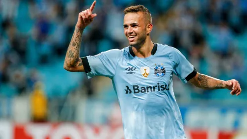 CRAVOU: Luan surpreende não treinos e tem retorno antecipado no Grêmio<br />
- Foto: Lucas Uebel/Getty Images)