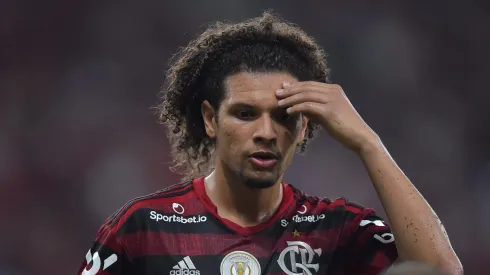 Foto: Thiago Ribeiro/AGIF – Arão fez história pelo Flamengo.
