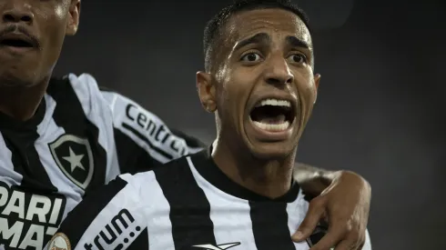 Foto: Jorge Rodrigues/AGIF – Victor Sá: atacante está em alta no Botafogo
