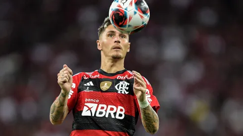 RJ – RIO DE JANEIRO – 01/04/2023 – CARIOCA 2023, FLAMENGO X FLUMINENSE – Varela jogador do Flamengo durante partida contra o Fluminense no estadio Maracana pelo campeonato Carioca 2023. Foto: Thiago Ribeiro/AGIF
