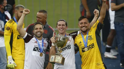 Diego Ribas e Diego Alves fazem falta ao elenco do Flamengo, garante jornalista – Foto: Wagner Meier/Getty Images