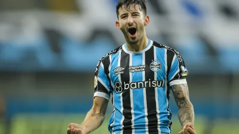 Villasanti e +2 ficam em seleção de respeito do 1º turno do Brasileirão - Foto: Pedro H. Tesch/AGIF