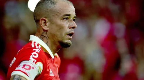 PORTO ALEGRE, BRAZIL – APRIL 17: Andrés D'Alessandro of Internacional looks on during a match between Internacional and Fortaleza as part of Brasileirao 2022 on April 17, 2022 in Porto Alegre, Brazil. (Photo by Ricardo Rimoli/Getty Images)
