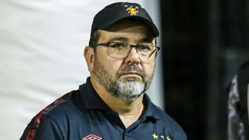 PE – RECIFE – 05/08/2023 – BRASILEIRO B 2023, SPORT X NOVORIZONTINO – Enderson Moreira tecnico do Sport durante partida contra o Novorizontino no estadio Ilha do Retiro pelo campeonato Brasileiro B 2023. Foto: Rafael Vieira/AGIF
