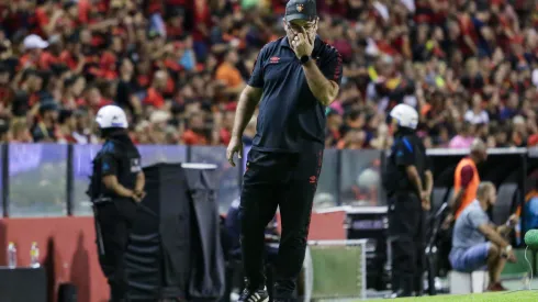 Foto: Rafael Vieira/AGIF- Enderson assume responsabilidade após derrota