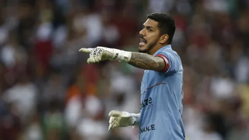 Benfica dá resposta imediata sobre proposta por João Paulo após exigência do Santos - Foto: Wagner Meier/Getty Images