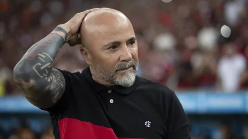 Jorge Sampaoli não quer saída de Fabrício Bruno e diretoria do Flamengo estuda aumento de salário e renovação de contrato
