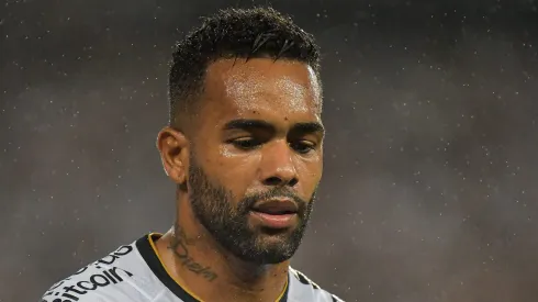 RJ – RIO DE JANEIRO – 02/07/2023 – BRASILEIRO A 2023, BOTAFOGO X VASCO – Alex Teixeira jogador do Vasco durante partida contra o Botafogo no estadio Engenhao pelo campeonato Brasileiro A 2023. Foto: Thiago Ribeiro/AGIF