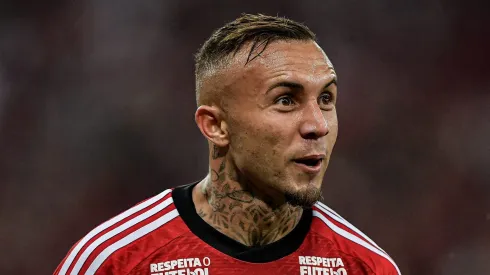 RJ – RIO DE JANEIRO – 11/06/2023 – BRASILEIRO A 2023, FLAMENGO X GREMIO – Everton Cebolinha jogador do Flamengo comemora seu gol durante partida contra o Gremio no estadio Maracana pelo campeonato BRASILEIRO A 2023. Foto: Thiago Ribeiro/AGIF
