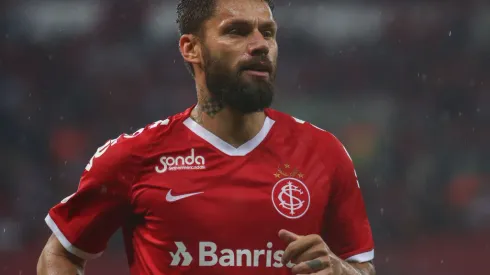 PORTO ALEGRE, BRAZIL – SEPTEMBER 07: Rafael Sobis of Internacional looks on during the match Internacional v Sao Paulo as part of Brasileirao Series A 2019, at Beira-Rio Stadium on September 7, 2019 in Porto Alegre, Brazil. (Photo by Lucas Uebel/Getty Images)
