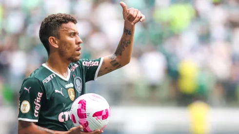 SP – Sao Paulo – 16/10/2022 – BRASILEIRO A 2022, PALMEIRAS X SAO PAULO – Marcos Rocha jogador do Palmeiras durante partida contra o Sao Paulo no estadio Arena Allianz Parque pelo campeonato Brasileiro A 2022. Foto: Marcello Zambrana/AGIF
