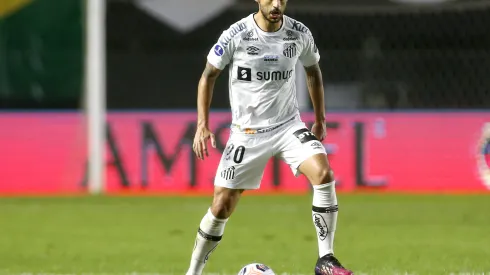 EXPOSTO! Situação de Camacho tem tomada de decisão no Santos - Foto: Miguel Schincariol/Getty Images