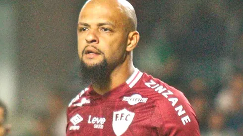 PR – CURITIBA – 24/07/2023 – BRASILEIRO A 2023, CORITIBA X FLUMINENSE – Felipe Melo jogador do Fluminense durante partida contra o Coritiba no estadio Couto Pereira pelo campeonato Brasileiro A 2023. Foto: Gabriel Machado/AGIF
