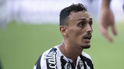 RJ – Rio de Janeiro – 30/01/2021 – LIBERTADORES 2020, PALMEIRAS X SANTOS – Diego Pituca jogador do Santos durante partida contra o Palmeiras no estadio Maracana pelo campeonato Libertadores 2020. Foto: Jorge Rodrigues/AGIF
