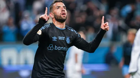 RS – PORTO ALEGRE – 27/08/2023 – BRASILEIRO A 2023, GREMIO X CRUZEIRO – Pepe jogador do Gremio comemora seu gol durante partida contra o Cruzeiro no estadio Arena do Gremio pelo campeonato Brasileiro A 2023. Foto: Maxi Franzoi/AGIF
