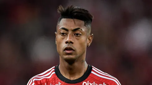 RJ - RIO DE JANEIRO - 03/08/2023 - LIBERTADORES 2023, FLAMENGO X OLIMPIA - Bruno Henrique jogador do Flamengo durante partida contra o Olimpia no estadio Maracana pelo campeonato Libertadores 2023. Foto: Thiago Ribeiro/AGIF