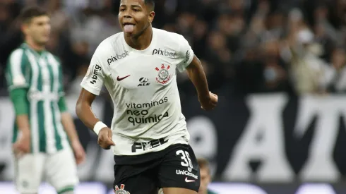PSG, Zenit e +: R$ 53 milhões batem na porta do Corinthians por Wesley - Foto: Miguel Schincariol/Getty Images