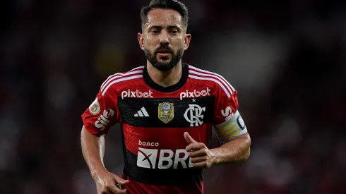 Thiago Ribeiro/AGIF. +1 rival do Flamengo na Série A sonda Everton Ribeiro
