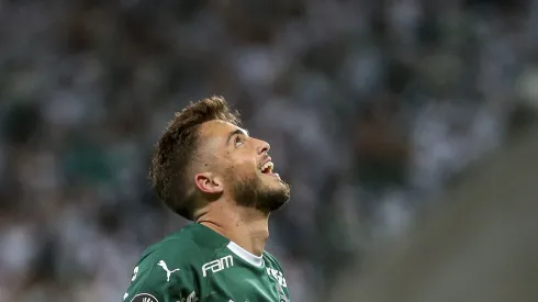 AVIÃO PARA SP! Hyoran tem futuro revelado e informação chega ao Palmeiras  – Foto: Ale Cabral/Getty Images
