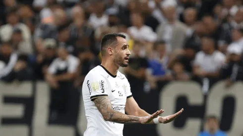 R$ 1 MILHÃO! Grêmio é ouvido por staff de Renato Augusto e decisão sobre chegada<br />
- Foto: Ricardo Moreira/Getty Images