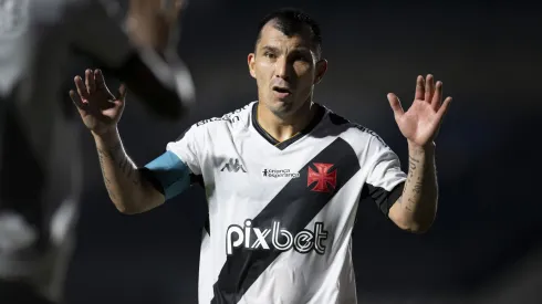 Jorge Rodrigues/AGIF – Chileno deve-se tornar zagueiro no Vasco