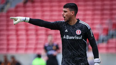 Foto: Maxi Franzoi/AGIF – Keiller: goleiro falhou em jogo do Inter contra São Paulo
