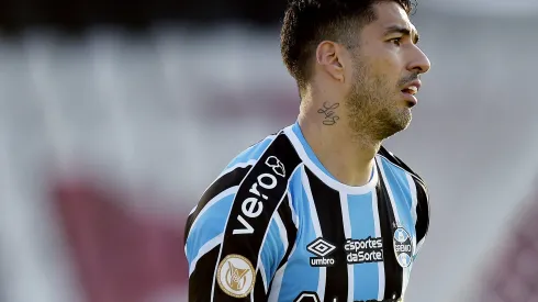 GRÊMIO QUER COMPRAR! Possível substituto de Suárez para a ‘função de 9’ pode fechar p/2024- Foto: Alexandre Loureiro/Getty Images)
