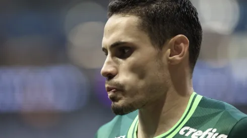 SP – SAO PAULO – 22/07/2023 – BRASILEIRO A 2023, PALMEIRAS X FORTALEZA – Raphael Veiga jogador do Palmeiras durante partida contra o Fortaleza no estadio Arena Allianz Parque pelo campeonato Brasileiro A 2023. Foto: Marcello Zambrana/AGIF
