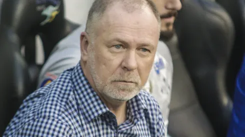 PR - Curitiba - 10/11/2018 - Brasileiro A 2018, Atletico PR x Cruzeiro - Mano Menezes tecnico do Cruzeiro durante partida contra o Atletico-PR no estadio Arena da Baixada pelo campeonato Brasileiro A 2018. Foto: Gabriel Machado/AGIF