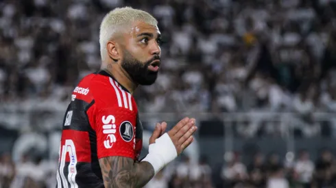 QUE SITUAÇÃO! Gabigol tem notícia DEVASTADORA no Flamengo – Foto: Christian Alvarenga/Getty Images
