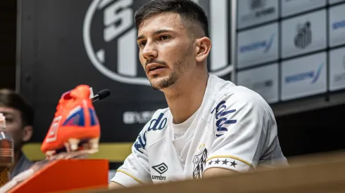 Foto: Raul Baretta/ Santos FC – Maxi Silvera é um dos mais observados por interino do Peixe contra o Bahia
