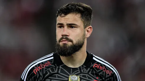 Foto: Thiago Ribeiro/AGIF - Matheus Cunha: goleiro foi criticado pela torcida do Flamengo